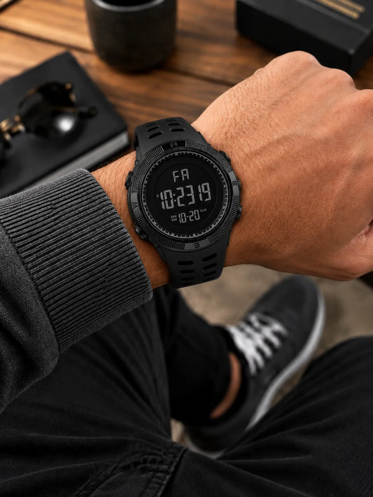TrailPulse Sport Watch – Water-Resistant Modern Sport Design